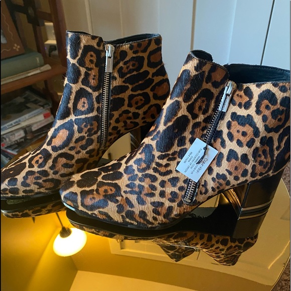 Calvin Klein Cheetah Print Booties Size: 7.5 - Picture 1 of 5